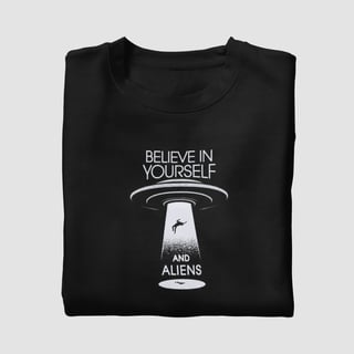Nome do produtoCamisa Believe in Yourself and Aliens