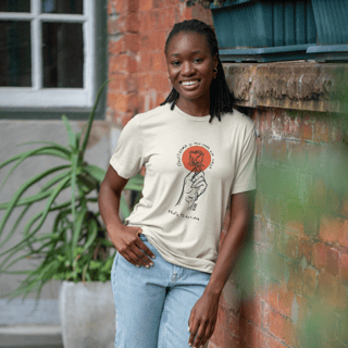 Nome do produto Camiseta Prime Unissex - Transforma o Meu Nada em Amor – Santa Teresinha