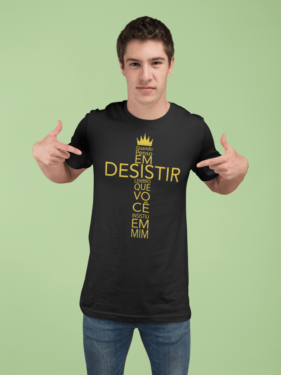 Nome do produto: Camiseta Quando Penso