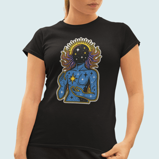 Camiseta Alvorada Feminina Deusa Cósmica Estrelas Algodão