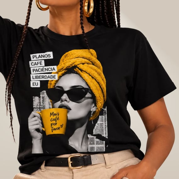 Camiseta Ela Editorial - Café, Atitude e Liberdade