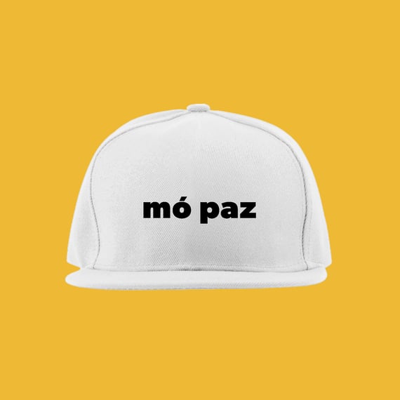 Boné Mó Paz (texto preto)