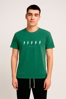 Nome do produto CAMISETA REGULAR 5 LOGOS ESTONADA