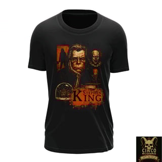 Stephen King: Camiseta O Rei do Horror – Ecos de Pesadelos em Traços de Sangue
