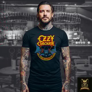 Nome do produto Ozzy Osbourne Camiseta – O Grito do Morcego: Metal Forjado em Sangue e Caos