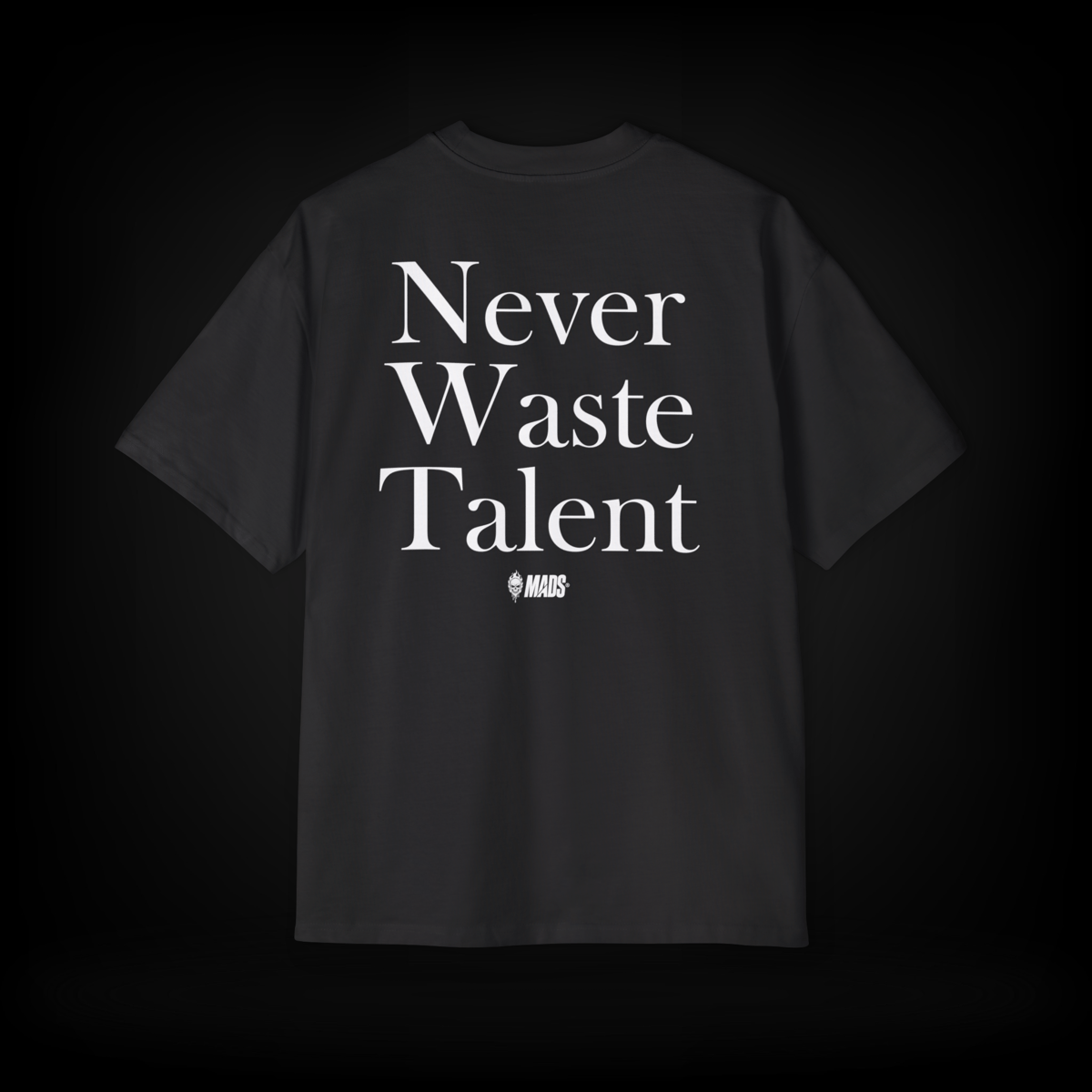 Nome do produto: Camiseta Oversized MADS - Never Waste Talent