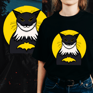 Camiseta Oversized Bat-Gato: O Herói Felino da Noite - Moda Geek