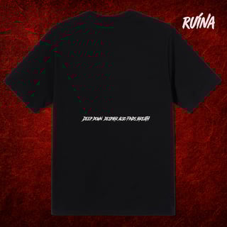 Nome do produto Camiseta Oversized — “Olhos do Abismo PT2”