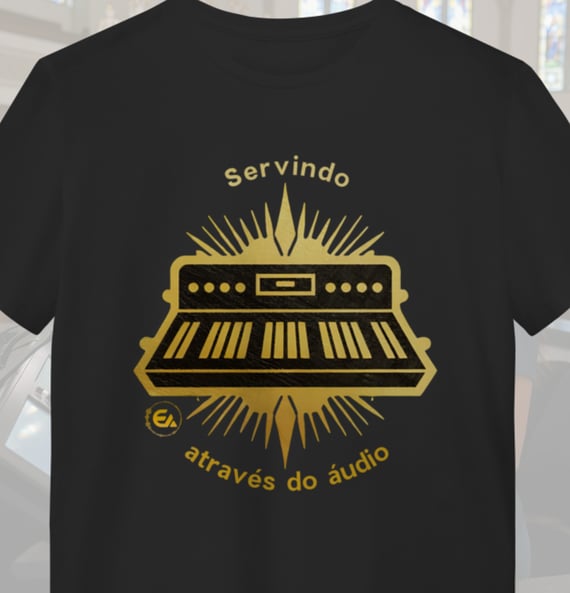 Camisa Servindo Através do Áudio Plus Size