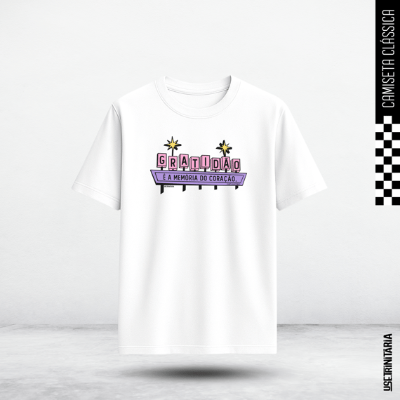 Camiseta Clássica — Ele vive