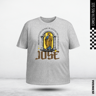 Nome do produtoCamiseta Plus Size – São José, Guardião em Silêncio