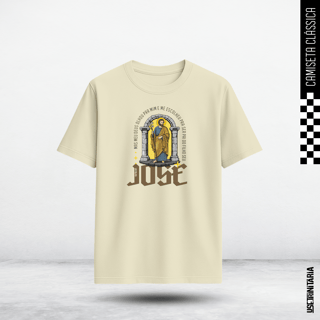 Nome do produtoCamiseta Clássica – São José, Guardião em Silêncio