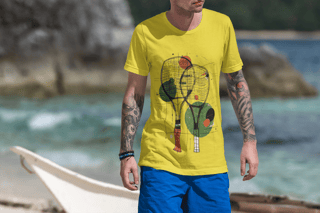 Nome do produto Camiseta Estonada Raquetes de Tênis – Arte Abstrata e Estilo Vintage