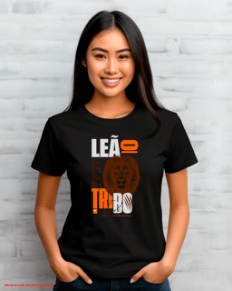 T-Shirt Feminina - Leão da tribo de Judá