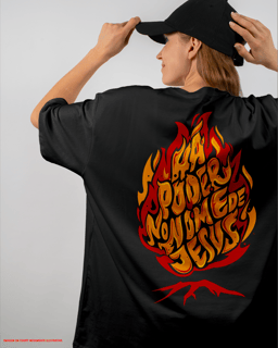 Nome do produto T-Shirt Oversized Unissex - A poder no nome de Jesus