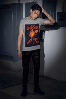 Nome do produto Camiseta The Doors - Light My Fire - Arte Retrô