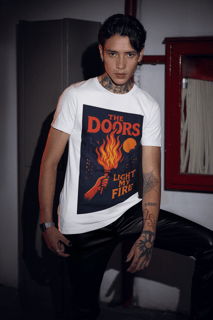 Nome do produto Camiseta The Doors - Light My Fire - Arte Retrô