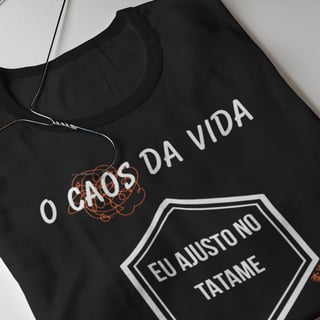 Camiseta “Caos Ajustado no Tatame” – Jiu-Jitsu 柔術