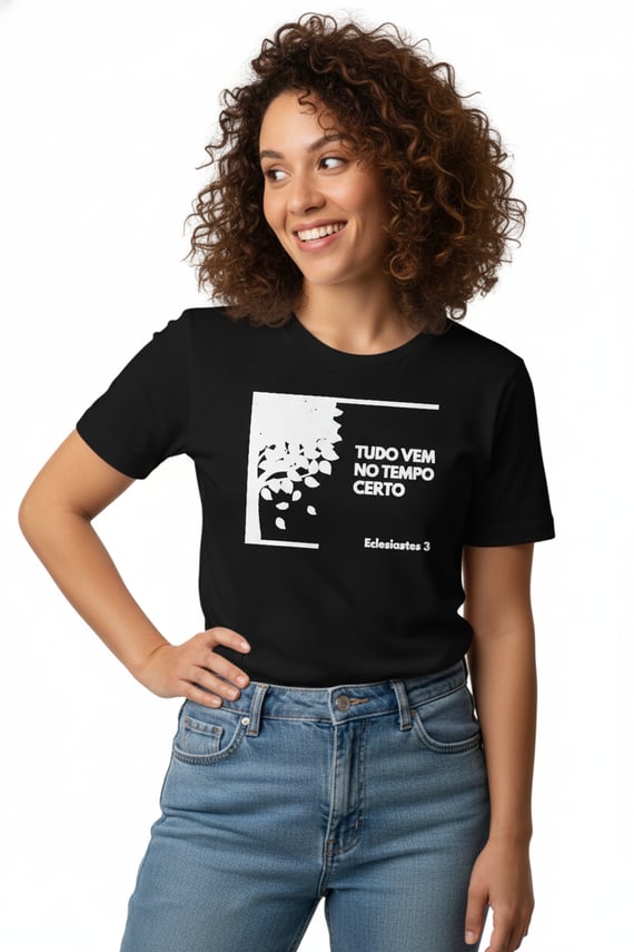 Camiseta “Tudo Vem no Tempo Certo” – Fé, Esperança e Confiança em Deus