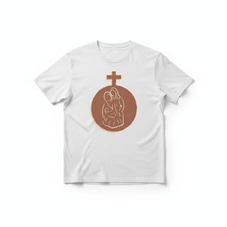 Nome do produto Camiseta Sagrada Família com Cruz – Fé, Proteção e Devoção