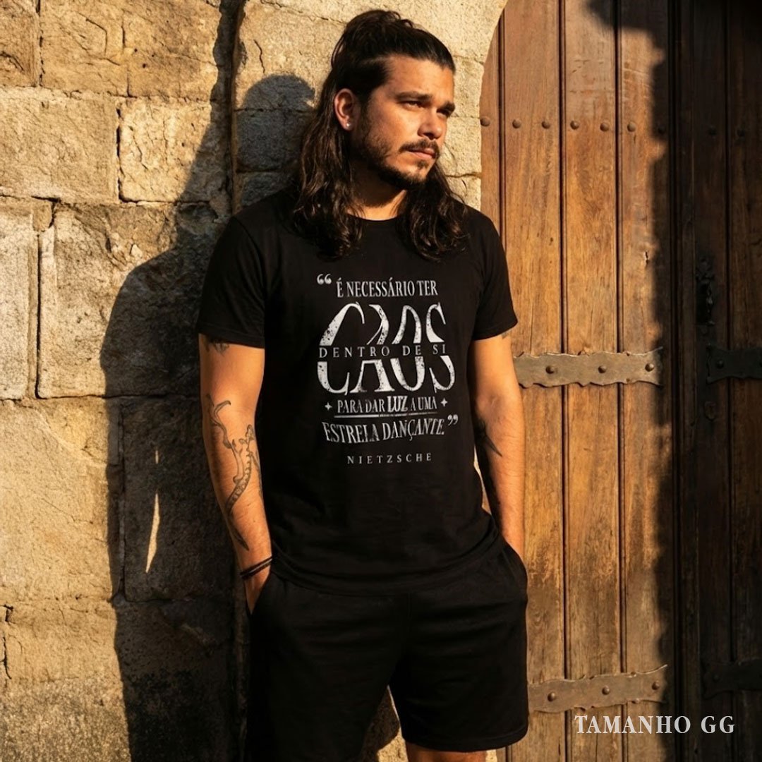 Nome do produto: Nietzsche Caos T-shirt Clássica