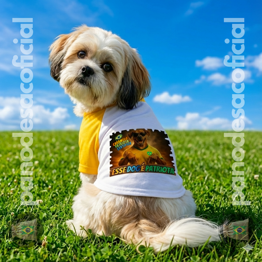 Nome do produto: Camisa Pet ESSE DOG É PATRIOTA