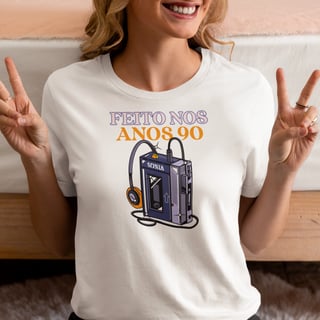 Nome do produto • Camiseta - Feito nos anos 90 •