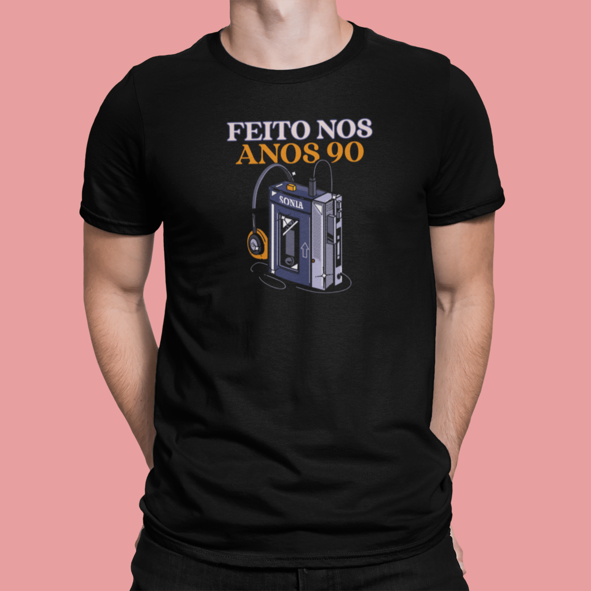Nome do produto: • Camiseta - Feito nos anos 90 •