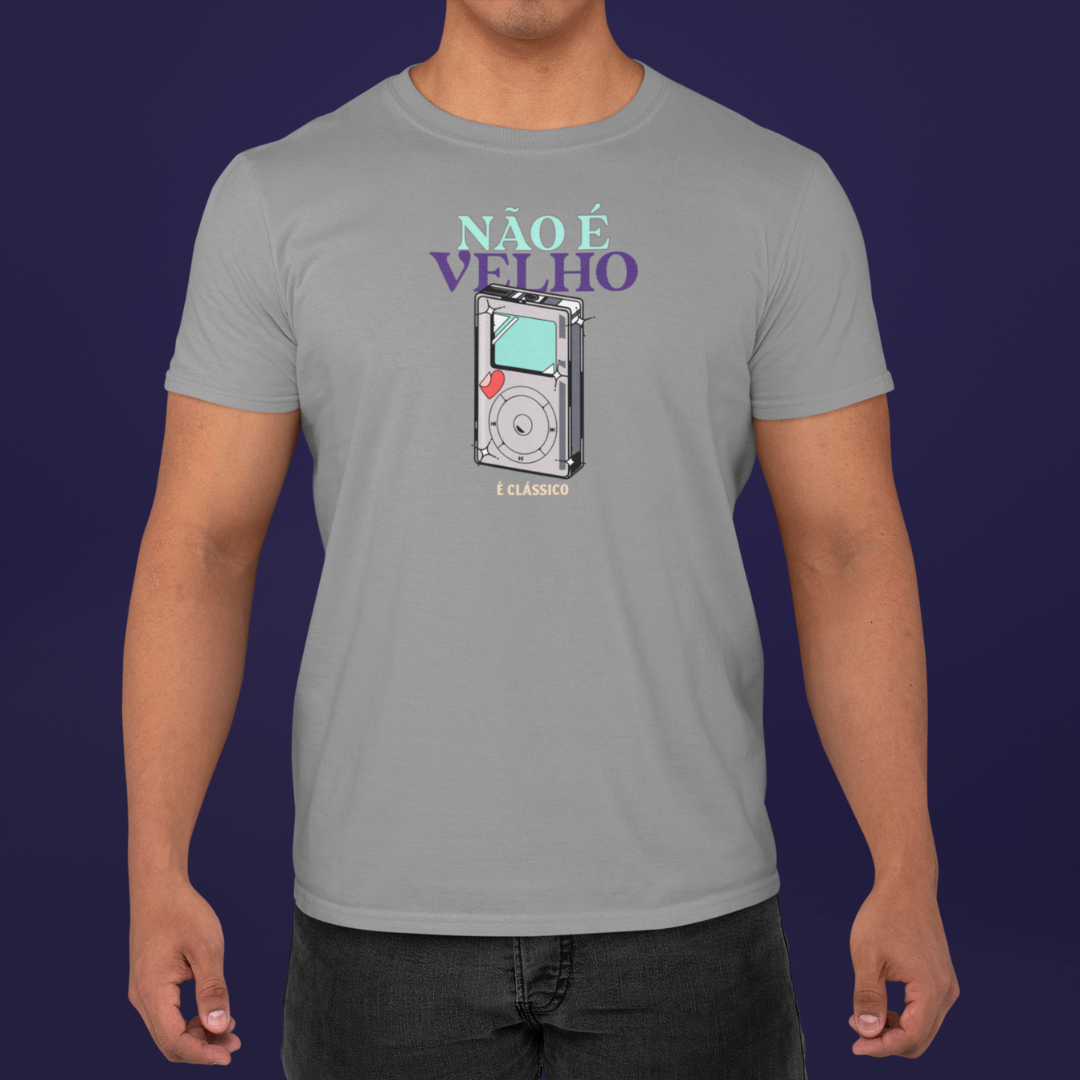 Nome do produto: • Camiseta - Não é velho, é clássico •