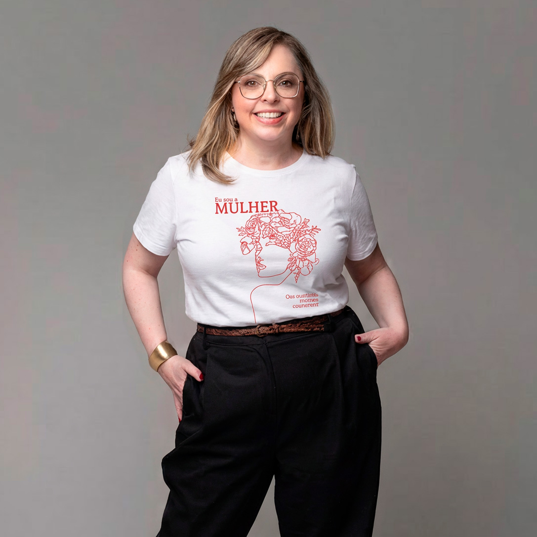 Nome do produto: Camiseta - Eu sou a mulher que as minhas decisões constroem