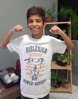 Nome do produto Camiseta Disléxico Lutador