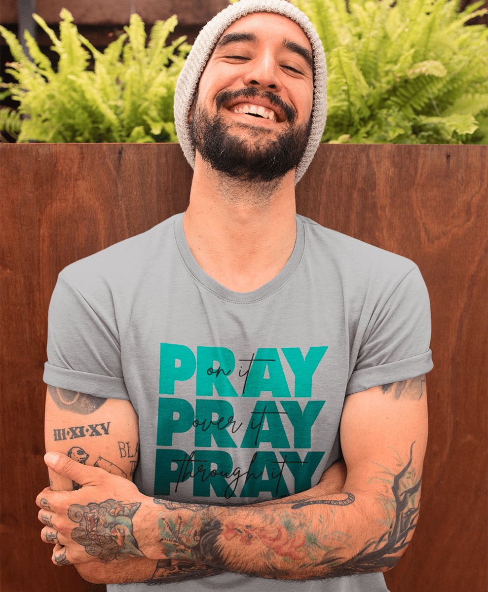 Nome do produto: Camiseta REZAR