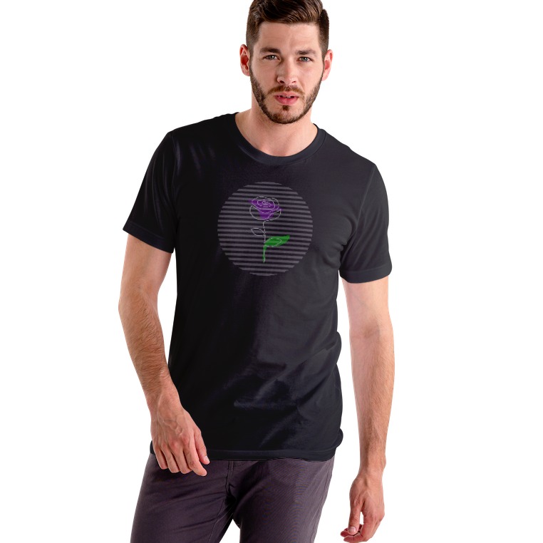 Nome do produto: CAMISETA ROSA LISTRADA